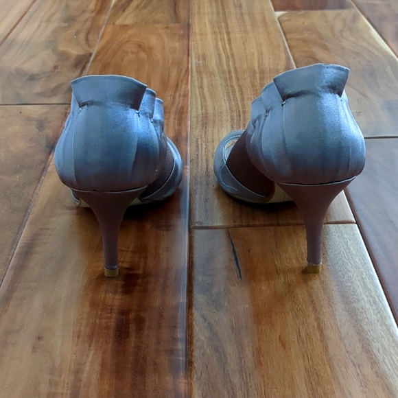 New Aldo heels, size 6. Beige color. - Picture 2 of 6